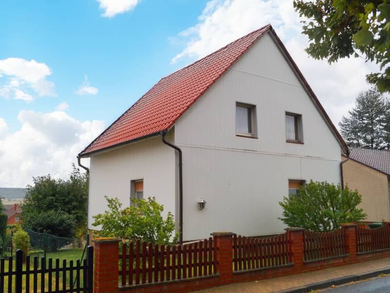 Einfamilienhaus mit Gestaltungspotenzial in ruhiger Lage - Willkommen zu Hause! *Angebotsverfahren!